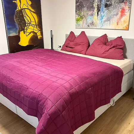 アパート Modern Renovierte Mit Kunstambiente